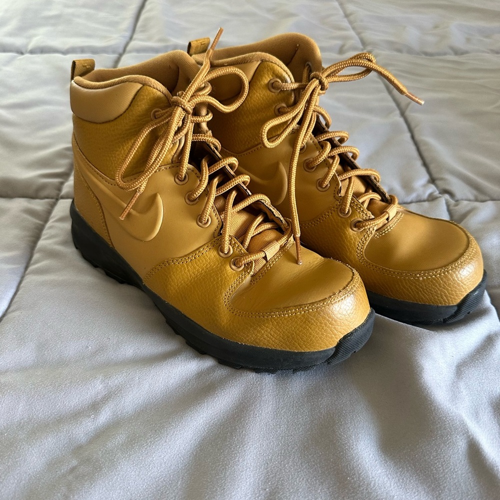 Nike Yellow Hiking Boots